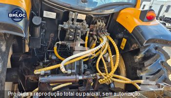 Trator Agrícola Valtra A124
