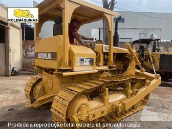 Trator de Esteira Caterpillar D6D