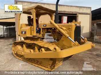 Trator de Esteira Caterpillar D6D