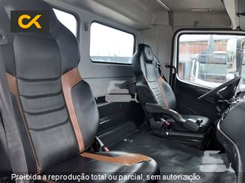 Caminhão Mercedes-Benz Axor 3344 S 6x4 2p (diesel)
