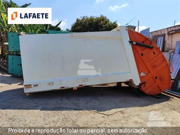 Caçamba Coletora , Compactador de lixo
