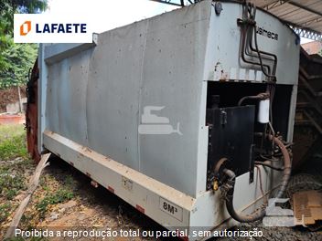 Caçamba Coletora , Compactador de lixo