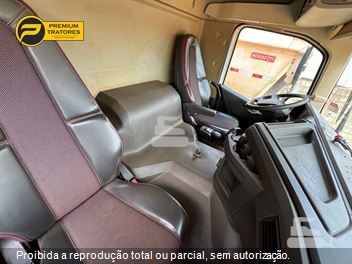 Caminhão Volvo FMX 540 8x4 2p (Diesel)(E5)