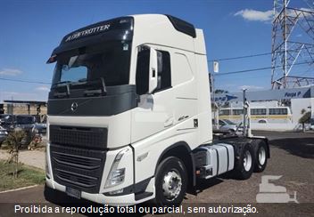 Caminhão Volvo FH 440 6x2 2p (diesel)