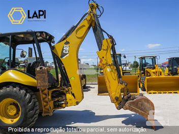 Retro Escavadeira Caterpillar 416E
