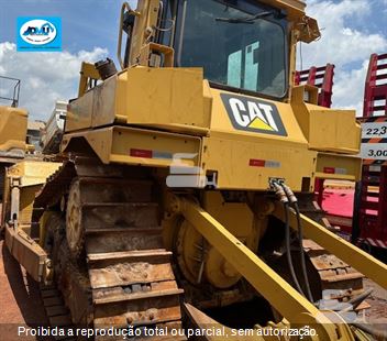 Trator de Esteira Caterpillar D6T