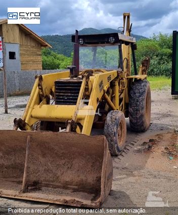 Retro Escavadeira Massey Ferguson MF86