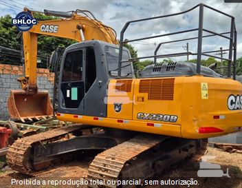 Escavadeira Case CX220B