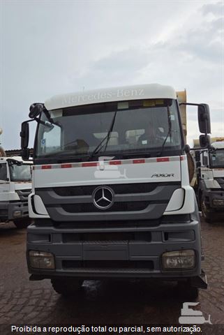 Caminhão Mercedes-Benz Axor 4144 K 6x4 2p (diesel)