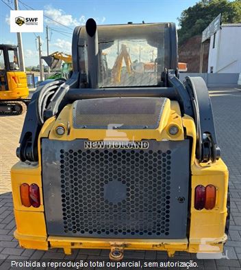 Mini-Carregadeira New Holland L218