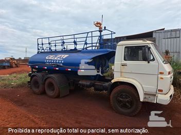 Caminhão Volkswagen 13-130 3-Eixos 2p (diesel)
