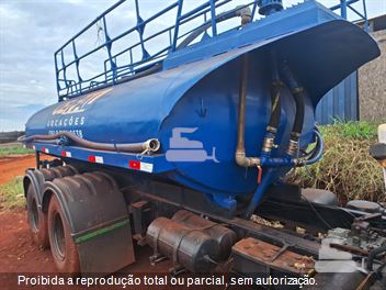 Caminhão Volkswagen 13-130 3-Eixos 2p (diesel)