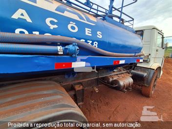 Caminhão Volkswagen 13-130 3-Eixos 2p (diesel)