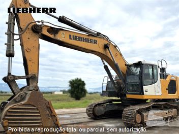 Escavadeira Liebherr R 938