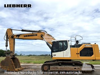 Escavadeira Liebherr R 938