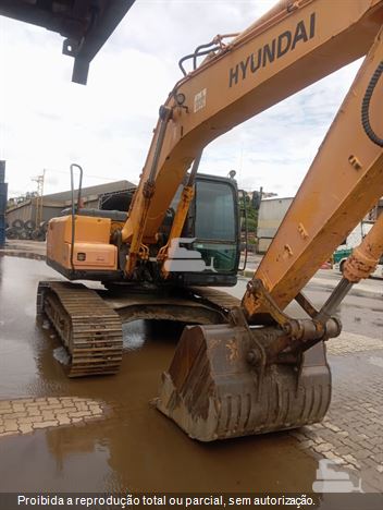 Escavadeira Hyundai R210LC-7
