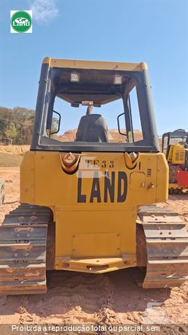 Trator de Esteira Caterpillar D5K