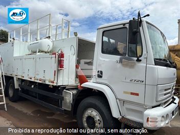 Caminhão Mercedes-Benz Atron 2729 6x4 2p (diesel) (E5)