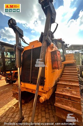 Trator de Esteira Caterpillar D8T