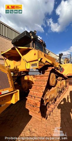 Trator de Esteira Caterpillar D8T
