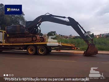 Escavadeira Case CX130