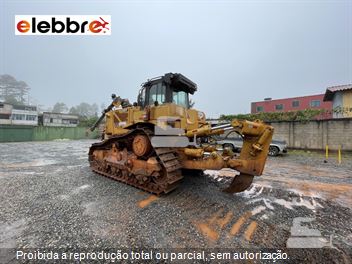 Trator de Esteira Caterpillar D8T