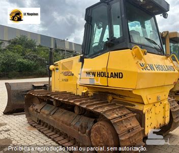 Trator de Esteira New Holland D150 B