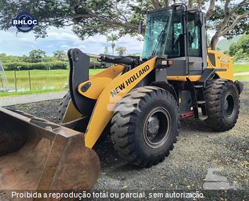 Pá Carregadeira New Holland W130 B
