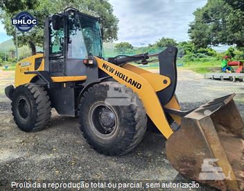Pá Carregadeira New Holland W130 B