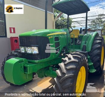 Trator Agrícola John Deere 6125J