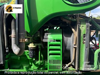 Trator Agrícola John Deere 6125J