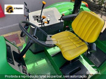 Trator Agrícola John Deere 6125J