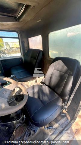 Caminhão Ford CARGO 2628 E 6x4 T 3-Eixos 2p (diesel)