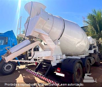 Caminhão Ford CARGO 2628 E 6x4 T 3-Eixos 2p (diesel)