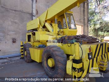 Guindaste Clark 720