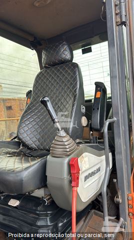 Escavadeira Doosan DX225LCA