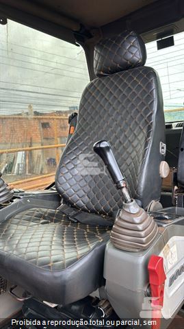 Escavadeira Doosan DX225LCA