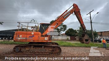 Escavadeira Doosan DX225LCA
