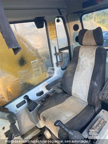 Escavadeira Hyundai R210LC-7