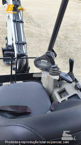 Mini-Escavadeira Bobcat E27z