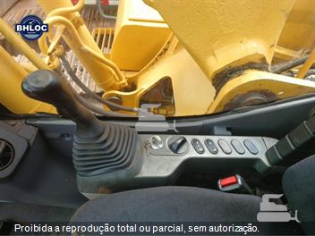 Escavadeira Komatsu PC210