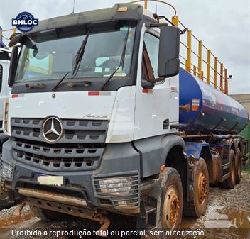 Caminhão Mercedes-Benz AROCS 4851 K 8x4 (diesel)(E5)