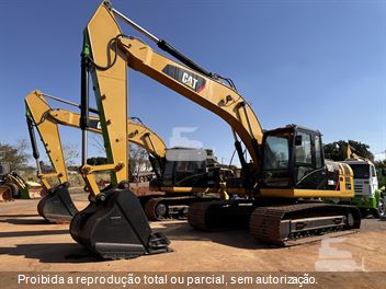 Escavadeira Caterpillar 320D2L