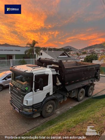 Caminhão Scania P-420 A 6X4 2P (DIESEL)