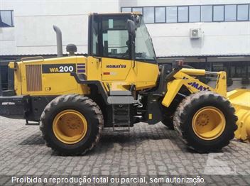 Pá Carregadeira Komatsu WA200