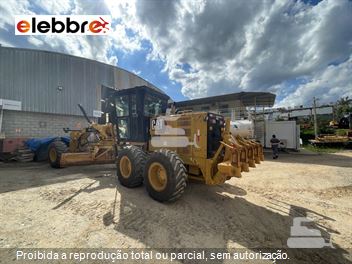 Motoniveladora Caterpillar 140