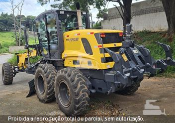 Motoniveladora New Holland RG170B