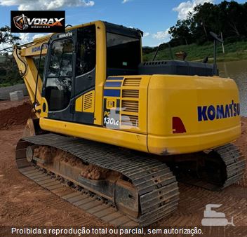 Escavadeira Komatsu PC130