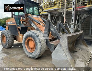 Pá Carregadeira Case W20E