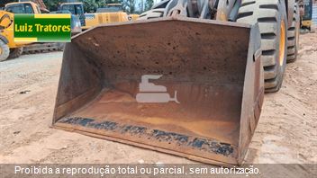 Pá Carregadeira Volvo L120 F